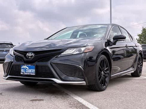 Used 2024 Toyota Camry XSE FWD image 11