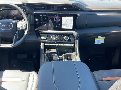 New 2026 GMC Sierra 1500 AT4 w/ AT4 Premium Package AWD/4WD image 16