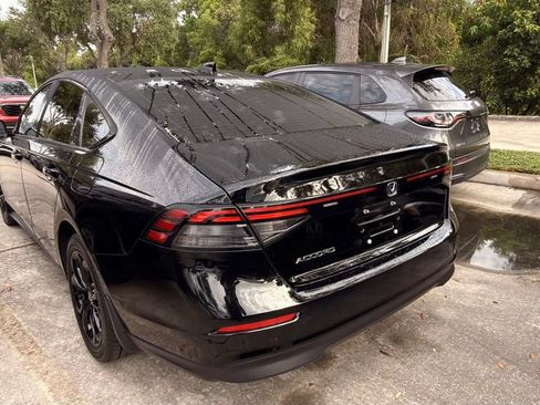 Used 2025 Honda Accord SE image 5