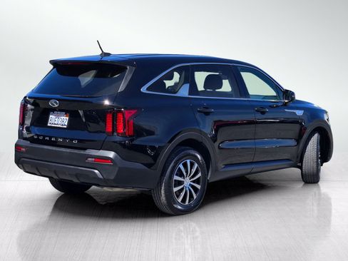 Used 2021 Kia Sorento LX FWD image 4