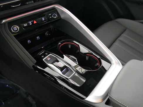 Used 2025 Audi Q5 Premium w/ Convenience Package AWD/4WD image 20