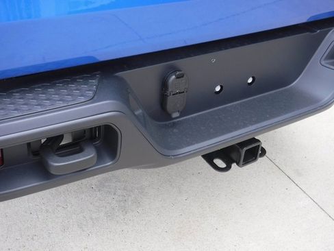 New 2025 Jeep Gladiator Willys image 12