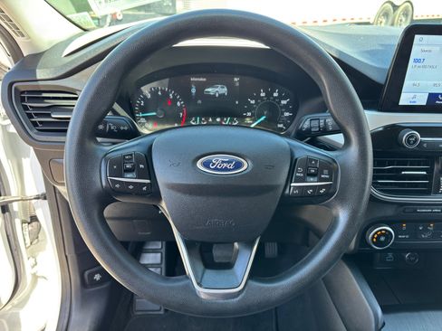 Certified 2021 Ford Escape SE FWD image 9