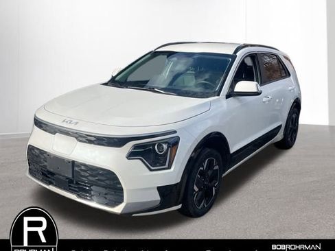 Certified 2023 Kia Niro Wind w/ Wind Preserve Package image 1