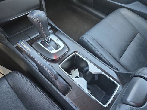 Used 2013 Honda Crosstour EX-L image 22
