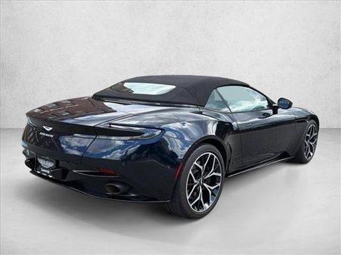 Used 2019 Aston Martin DB11 Volante RWD image 11