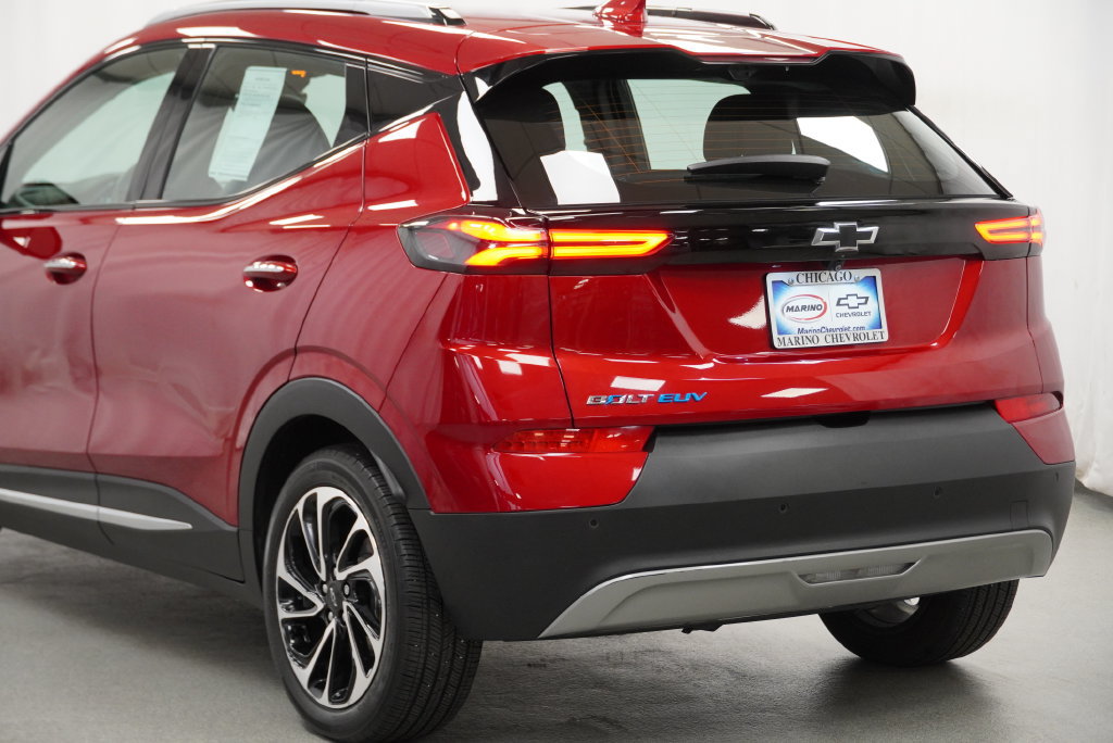 Used 2023 Chevrolet Bolt EUV Premier FWD image 12