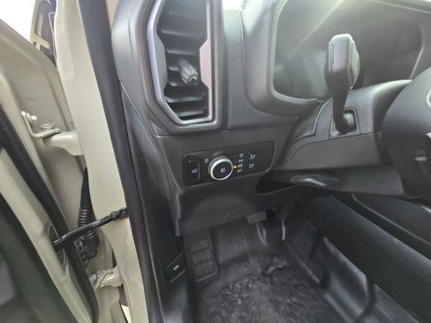 Used 2025 Ford Bronco Sport Badlands image 12