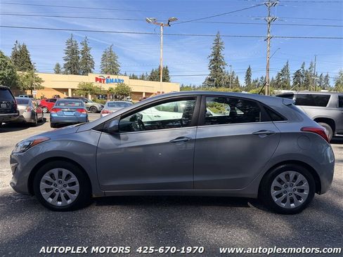 Used 2016 Hyundai Elantra GT FWD image 4