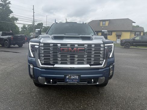 Used 2024 GMC Sierra 2500 Denali w/ Denali Reserve Package AWD/4WD image 8