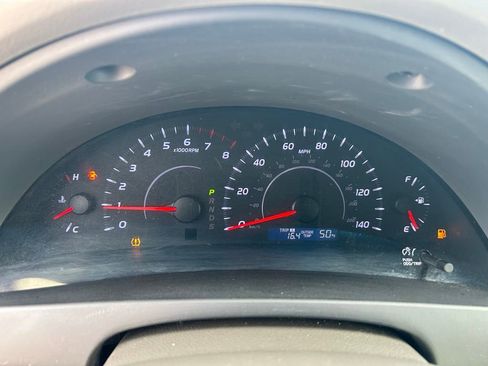 Used 2010 Toyota Camry image 13