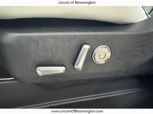 Certified 2025 Lincoln Navigator L Black Label AWD/4WD image 48