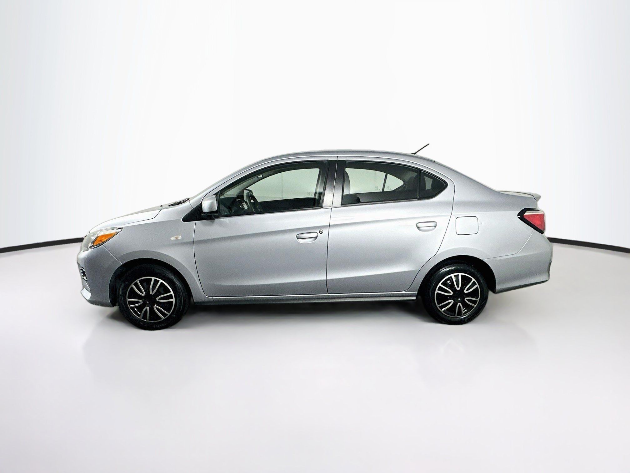 Used 2024 Mitsubishi Mirage G4 LE FWD image 4