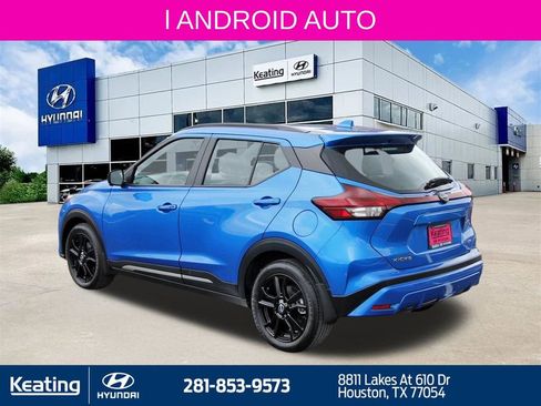 Used 2024 Nissan Kicks SR w/ SR Premium Package FWD image 7