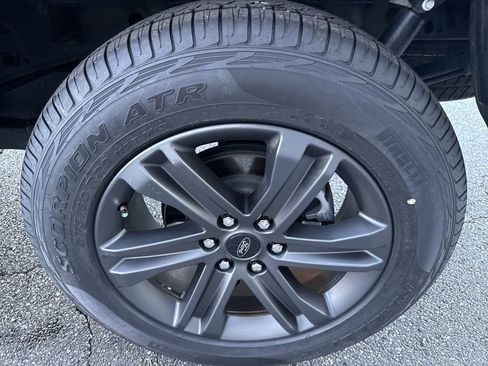 Used 2023 Ford F150 Lariat w/ Equipment Group 502A High image 18