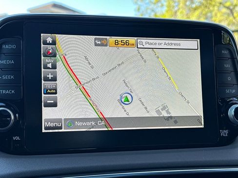 Used 2019 Hyundai Santa Fe FWD image 18