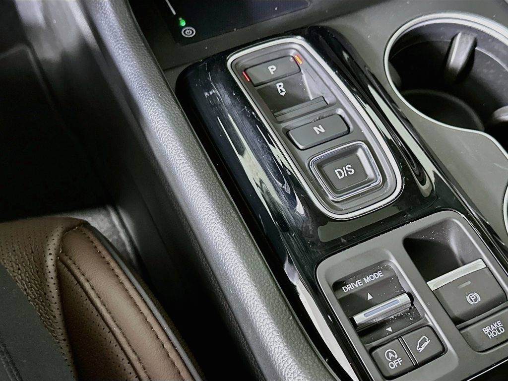 Certified 2025 Honda Pilot Elite image 22