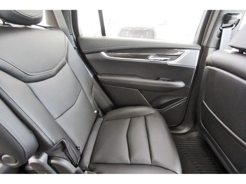 New 2025 Cadillac XT6 Sport w/ LPO, Onyx Lite Package image 11