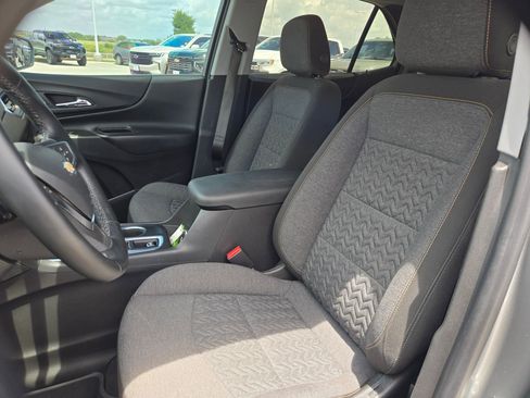 Used 2023 Chevrolet Equinox LT AWD/4WD image 10