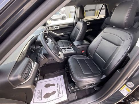Certified 2023 Ford Explorer XLT w/ Equipment Group 202A AWD/4WD image 12