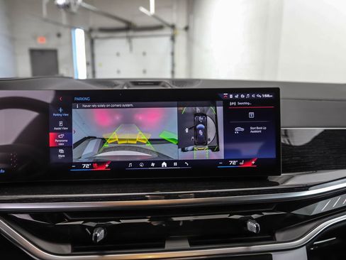 New 2026 BMW X5 M60i image 18