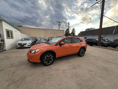 Used 2014 Subaru Crosstrek 2.0i Premium w/ Moonroof Package AWD/4WD image 22