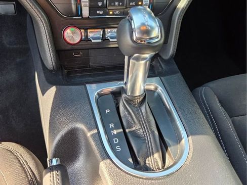 Used 2022 Ford Mustang Coupe w/ Equipment Group 101A RWD image 27