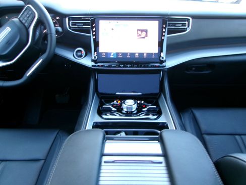 New 2026 Jeep Grand Wagoneer Limited AWD/4WD image 15