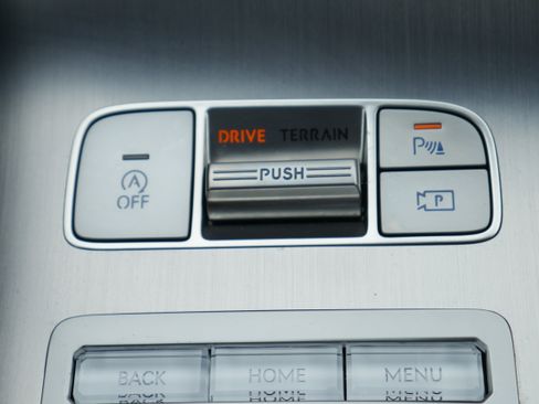 Used 2026 Genesis GV70 3.5T Sport Advanced image 23