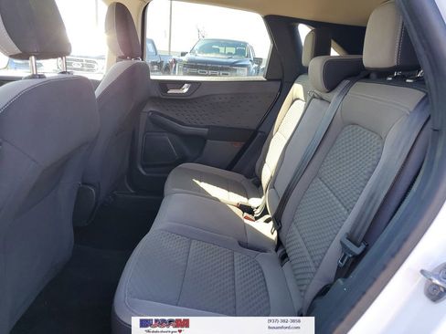 Used 2020 Ford Escape SE image 12
