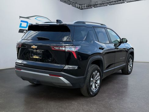 Used 2025 Chevrolet Equinox LT w/ Convenience Package II image 3