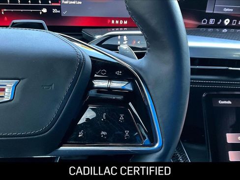 Used 2025 Cadillac Escalade ESV V w/ LPO, ONYX Package image 23