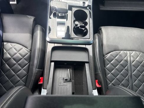 Used 2023 Audi SQ8 Premium Plus w/ Executive Package AWD/4WD image 32