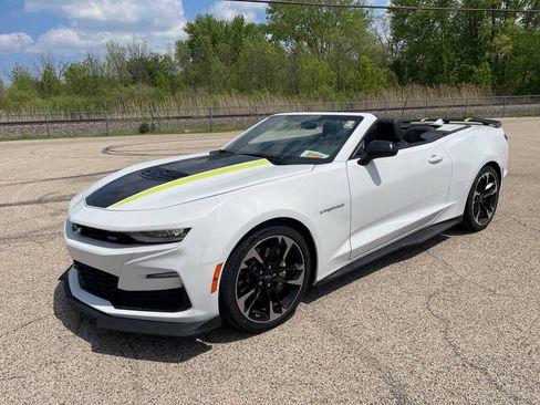 Used 2023 Chevrolet Camaro SS RWD image 1