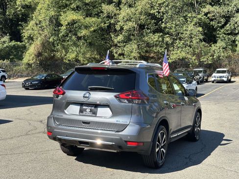 Used 2020 Nissan Rogue SL w/ Premium Package image 5
