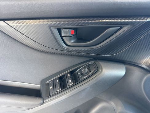 Used 2019 Subaru Crosstrek 2.0i Premium image 23