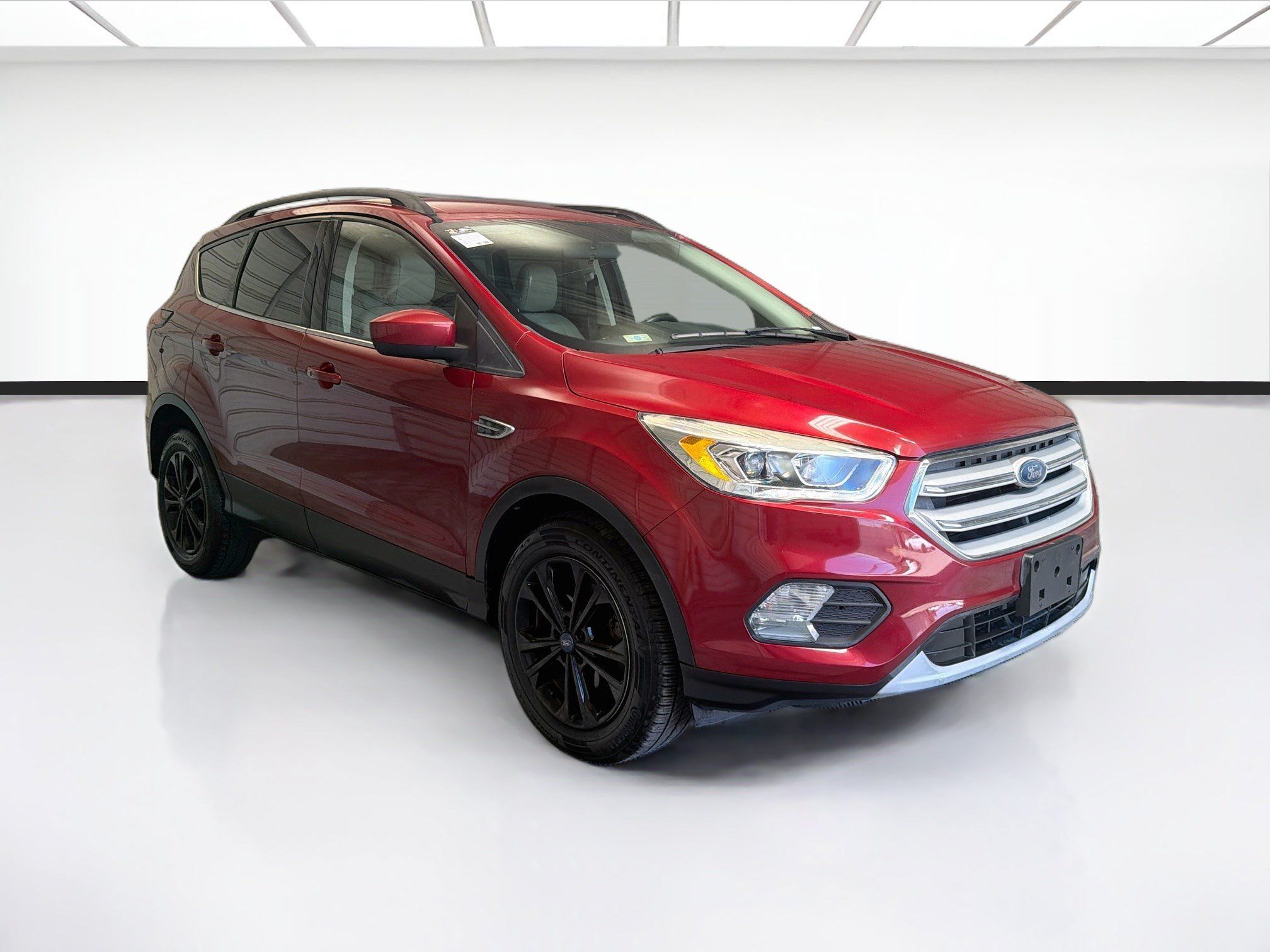 Used 2019 Ford Escape SEL FWD image 3