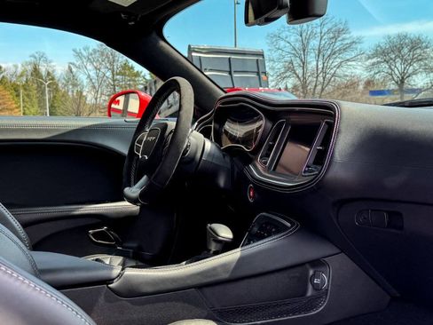 Used 2023 Dodge Challenger SRT Hellcat RWD image 30