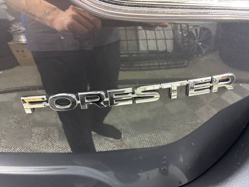 Used 2023 Subaru Forester Premium image 13