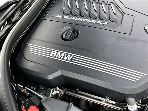 Used 2023 BMW M440i Convertible w/ Premium Package image 31