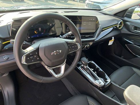 New 2026 Chevrolet Trax ACTIV w/ Driver Confidence Package FWD image 3