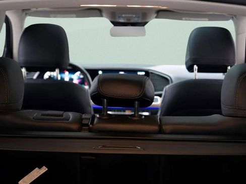 Used 2024 Mercedes-Benz GLE 450 4MATIC w/ Winter Package image 56