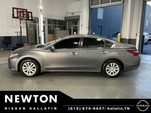 Used 2018 Nissan Altima 2.5 S w/ S Convenience Package FWD image 3