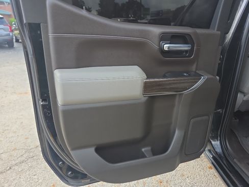 Used 2020 Chevrolet Silverado 1500 LT w/ Texas Edition AWD/4WD image 24