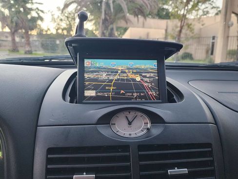 Used 2004 INFINITI I35 w/ Navigation Pkg image 30