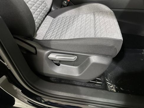 New 2026 Volkswagen Tiguan S FWD image 37