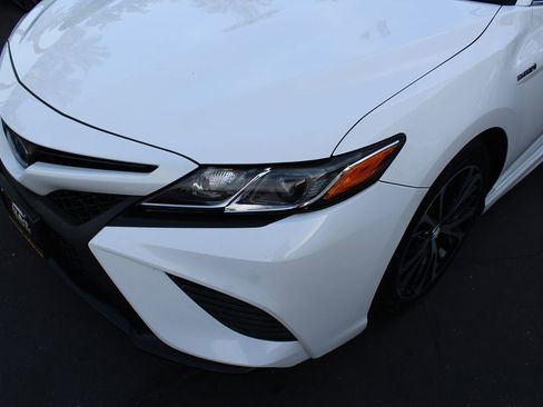 Used 2018 Toyota Camry SE w/ Audio Package FWD image 10