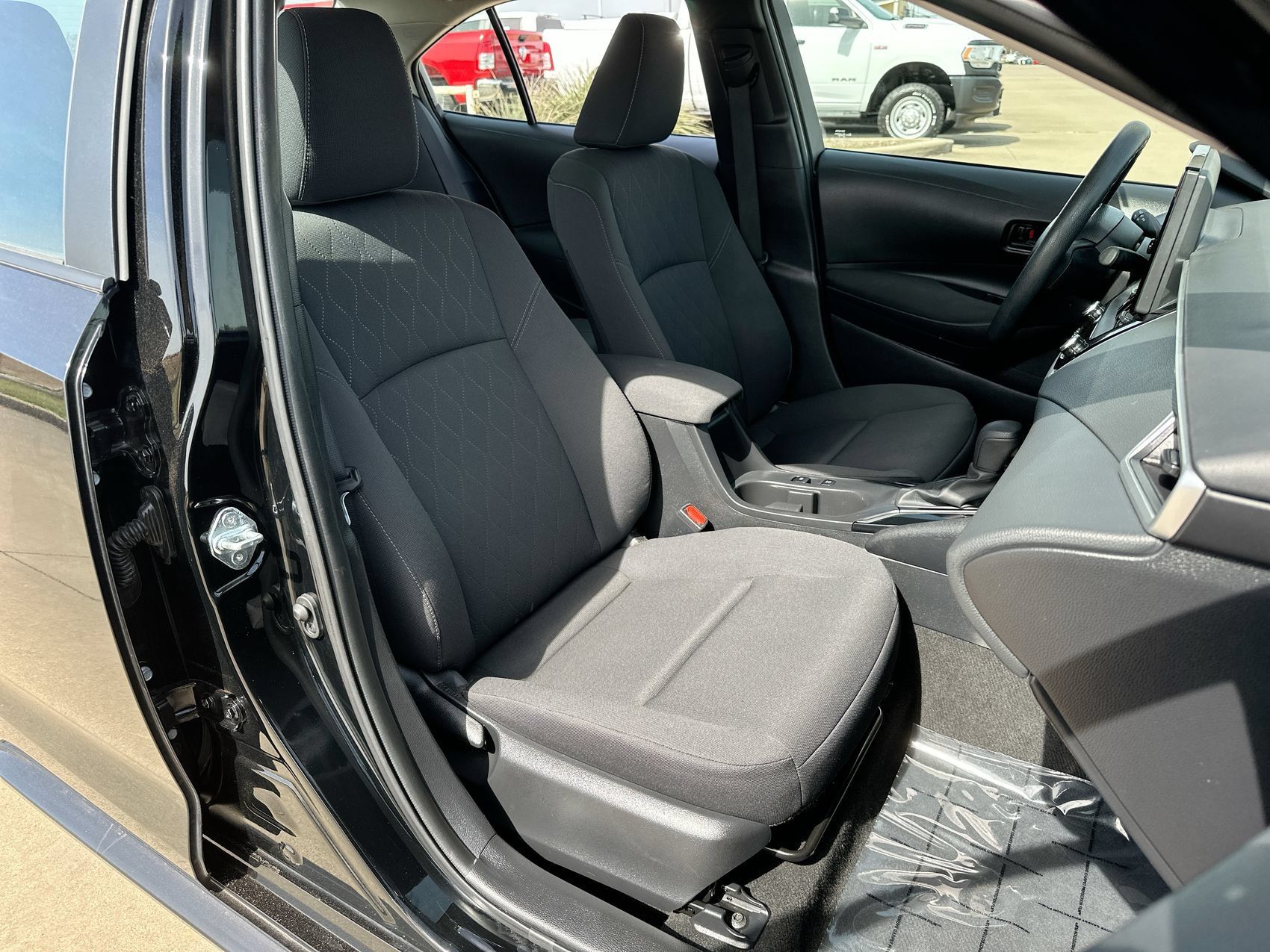 Used 2024 Toyota Corolla LE FWD image 23