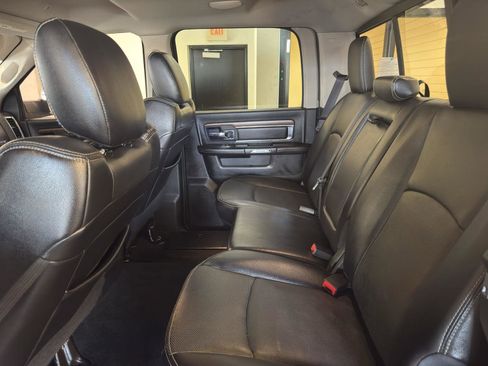 Used 2017 RAM 3500 Laramie w/ Convenience Group image 18