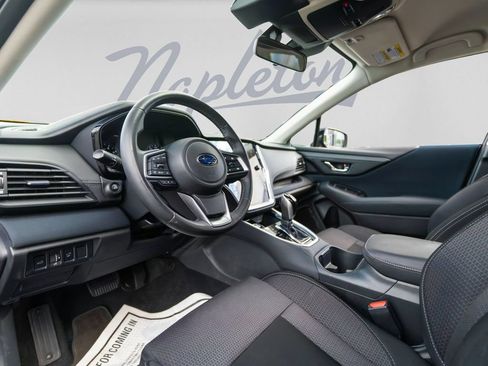 Used 2024 Subaru Outback Premium AWD/4WD image 4